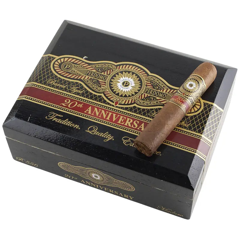 PERDOMO 20TH CONNECTICUT C756 7 X 56 Jay's Cigar